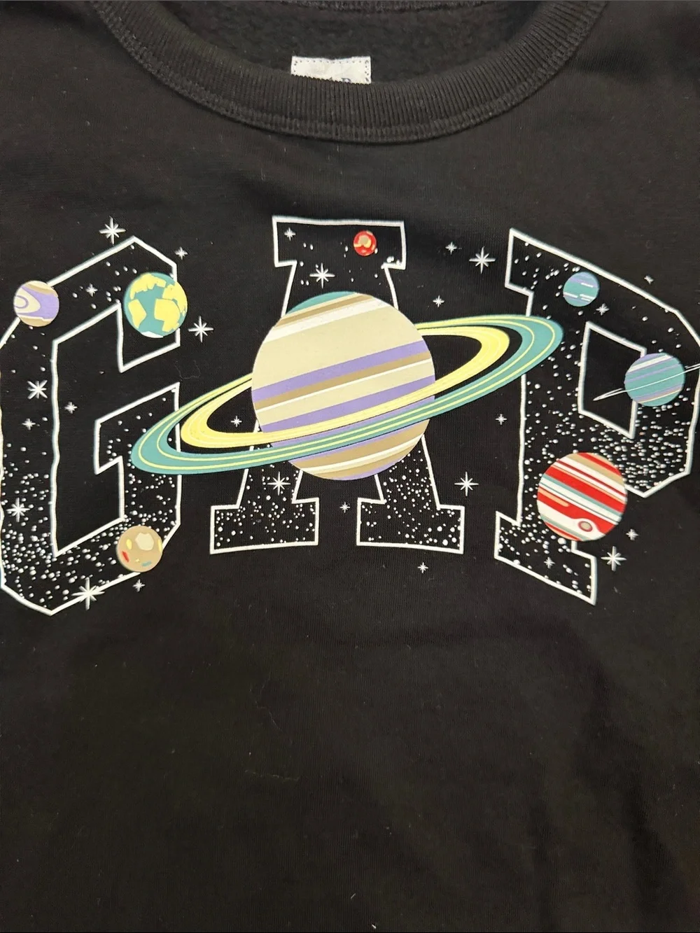GAP black crewneck